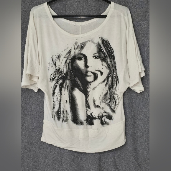 T-shirt - Picture 2 of 2